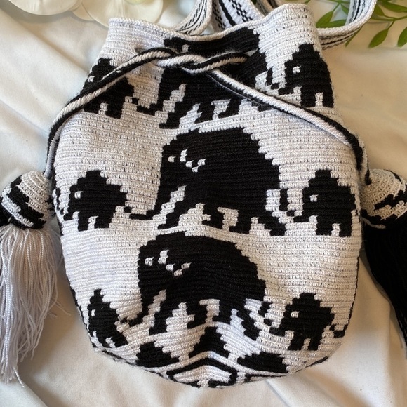 Black and White Elephant Print Mini Wayuu Drawstring Crossbody Mochila Bag - Picture 3 of 11